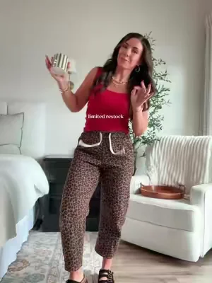 Barrel leopard pants 