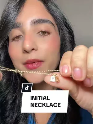 Initial necklace 😍 #initialnecklace #pavoi #dealsforyoudays 