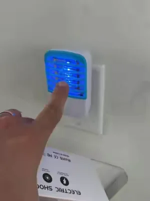 Pack de 4 Trampas Eléctricas Ideal para Toda la Casa #MataMosquitos #BugZapper #HogarSinPlagas #TikTokShopFinds #gadgetsparaelhogar