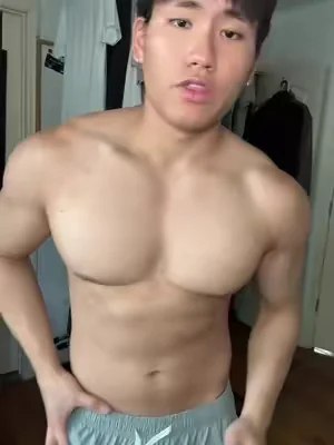 #homeworkout #chest #homegym #workoutequipment #GymTok 