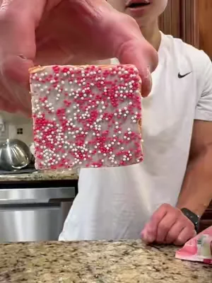 NEW Strawberry Shortcake Protein Brownie by @Prime Bites Protein Treats  230 Calories 19g Protein #primebites #proteinbrownie #proteinsnack 