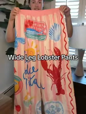 how fun are these lobster wide-leg pants for summer or a vacation ☀️🦞🏝️ #widelegpants #pants #womenspants 