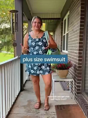 Super cute swimsuit romper for apron bellies and thick thighs. So flattering and super comfortable bathing suit! #swimsuit #plussizeswimsuit #plussize #curvy  