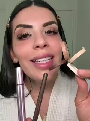 Lo único que vas a necesitar para un eye look perfecto ✨ @Kaja Beauty #kajabeauty #easyeyeshadow #eyeshadowtutorial #sombras #tiktokshopcreatorpicks 