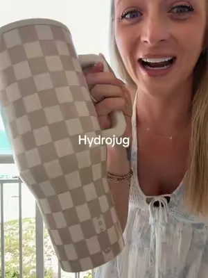 Checkered girls, where you at?!? #hydrojug #tumbler 