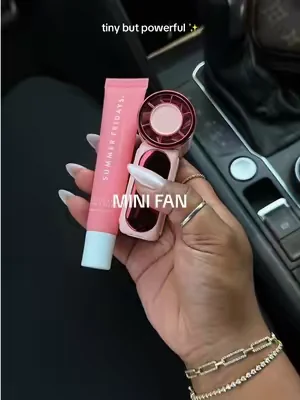 Love how tiny but powerful she is! #handheldfan #minifan #summeressentials 