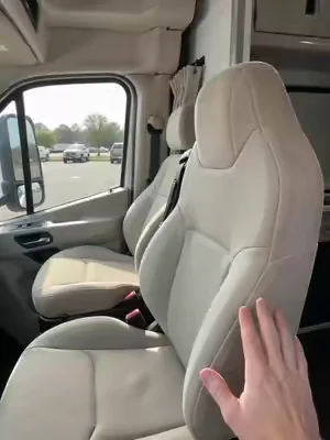 "Utilizo este cojín durante sesiones prolongadas y mejora significativamente mi comodidad al sentarme."#cushion #drive