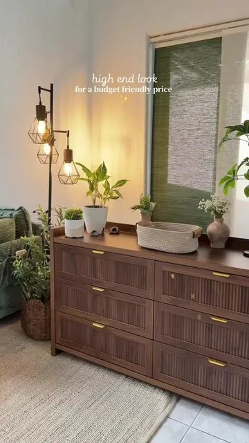 I am actually obsessed! It’s so pretty, such great quality & the price is good too! 💫 #dressers #storagesolutions #storagecabinets #furnturefinds #6drawerdresser 
