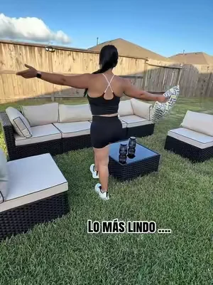 ¿Buscas amueblar tu patio sin comprar pieza por pieza? Este set completo de 7 piezas llega todo junto y listo para armar. Resistente, elegante y perfecto para aprovechar cada tarde de verano al aire libre. #summerwins #dealsdayforyou #setdepatio #exteriordesign #hogarmoderno 