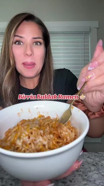 This was amazing! Grab it while it’s on sale plus free shipping! #ramen #buldak #birria #dealsforyoudays #summervibes 