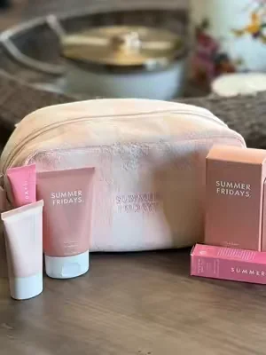 They had me at travel bag + bundle 💋✈️💗 #summerfridays #dewytraveltrio #lipbutterbalm #skincare #bundle 