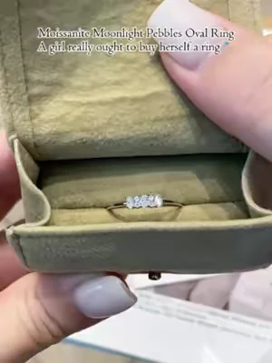 Moissanite Moonlight Pebbles Oval Ring. A girl really ought to buy herself a ring💍💎#summerwins #tiktokshopdealsforyoudays #dealsforyoudays #ring #moissanitering #2026 #delzzad #waterproofjewelry #jewelry #giftideas #viral #delzzadjewelry #nontarnishjewelry #beautiful #luxury #affordable #diamond #diamondtester #oval #ovaldiamond #ovalring