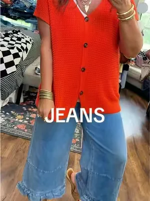 Give me cute affordable midsize fashion for women over 40! #OOTD #fashion #midsize 