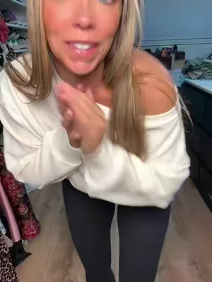 The best modal material by @GlowmodeUS  loving this one and how it fits!!! #glowmode #modal #offtheshoulder #cutetop #sweaterstyle 