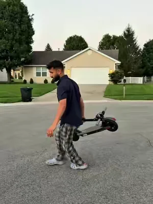 This Ia the cheapest scooter you can get right now. USE THE COUPONS TO GET IT UNDER 120$ #creatorsearchinsights #escooters #electricscooters #escooter #electricscooter @UrbanGlide 