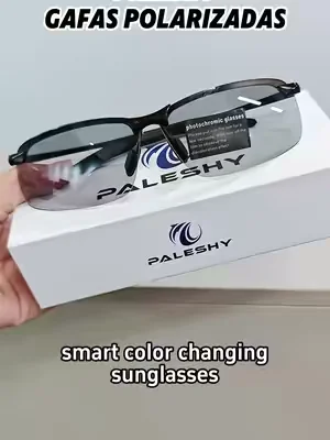 Most traditional photochromic glasses change shades too fast or too slow, while this one keeps the most comfortable two-minute conversion rhythm perfectly.#sunglasses #polarizedsunglass #photochromiceyeglass #uv #summervibes☀️ 