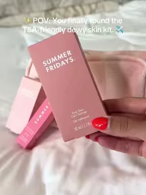 This travel skincare kit from summer Fridays is perfection 😍 #travelsize #skincare 