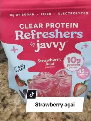 Strawberry açai refresher with protein #acairefresher #javy #protein #clearprotein 