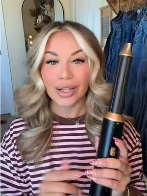 It really is that easy! #blowoututorial #hairtok #airwrap #dealsforyoudays #fyp 