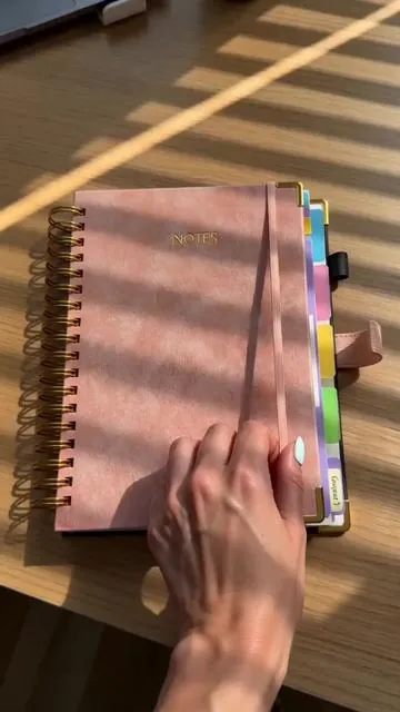 One notebook, but finally everything has its place 📒 #collegemusthaves #backpackorganizer #drawerdividers #interactivenotebook #expandablecoffeetable #scribecustomjournals #refillablenotebook #studystationery #customnotepads #schoollaptop