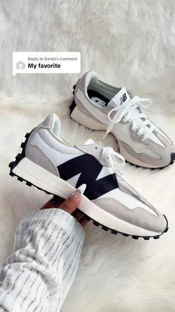 Replying to @Gorda yesss, such a good comfy pair 🥹#newbalance #newbalance327 #flykicks #sneakerhead #womenshoes 