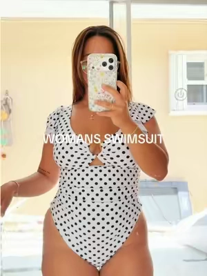 Finally found my new go-to bathing suit 🤍🫧🪞 #momswimsuit #womensbathingsuit #dealsforyoudays #poolday #beachdays