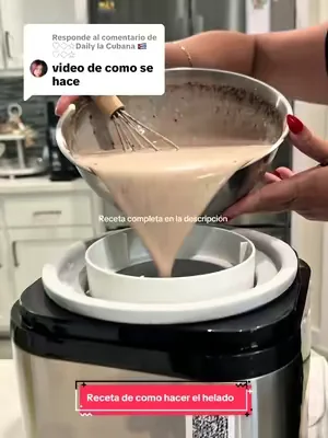 Respuesta a @♡◇☆Daily la Cubana 🇨🇺♡◇☆ Receta para helado en la máquina Vevor Para esta receta vas a utilizar una caja de heavy whipping cream de 32 oz, una lata de leche condensada y para darle sabor le puedes echar 2 o 3 cucharadas de chocolate en polvo o hasta que quede con el sabor o dulce que quieras también lo puedes hacer de   vainilla, o el sabor que tú prefieras, siempre a tu gusto. Primero vas a mezclar todos los ingredientes muy bien, hasta que quede todo completamente integrado. Aquí lo más importante es que el bowl de la máquina esté congelado mínimo 24 horas antes, porque eso es lo que ayuda a que el helado coja la textura cremosa. Después echas la mezcla dentro de la máquina, la enciendes y la dejas trabajando de 30 a 60 minutos, dependiendo de la textura que quieras. Si lo quieres más suavecito, lo sacas antes; si lo quieres más firme, lo puedes dejar un poquito más o llevarlo al congelador por unas horas. @VEVOR Store #DealsForYouDays #paratiiiiiiiiiiiiiiiiiiiiiiiiiiiiiii #icecream #icecreammaker #maquinadehelados 
