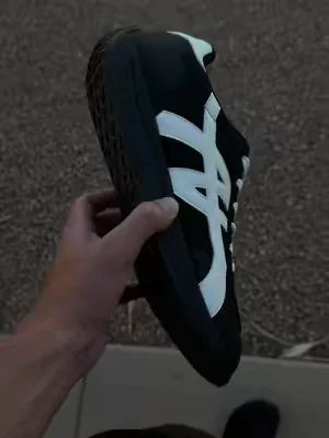 These are a must have🥷🥷 #dealsforyoudays #tiktokshopcreatorpicks #summerwins #hobibearbarefootshoes 