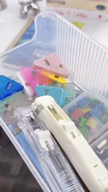 When you hear that "click," you know you bought the right one.✨#rarler #RarlerZipClip #office #staple #pushclip #PaperClamp #foryoupage #spotlightfinds #teachersoftiktok #WeeklyDeals #TikTokShopDealsforYouDays #backtoschoolshopping 