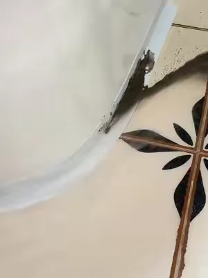 Don’t blink this transformation 😎#LifeHack #CleanTok #bathroom #caulktape #tiktok 