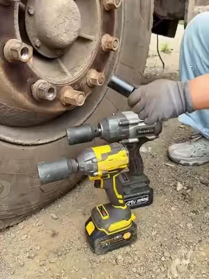 All Bark No Power Junk Tools Out, Real Torque Impact Wrench In
 #WorkshopHacks #AutoGearTok #MechanicTools #SummerWins #dealsforyoudays 