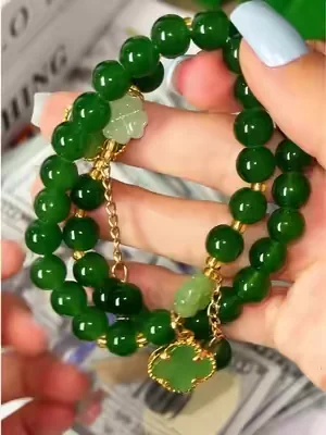 Ponte esa pulsera verde en la muñeca izquierda ¡date prisa!🤑🤑💵💰💰💰💰#bracelet #moneybracelet #money #fyp #luckybracelet  
