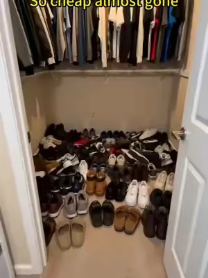 Kitsure Shoe Rack: This shoe rack has made the entryway of my home looks so organized ✨😚 #Summervibes #tiktokmademebuyit #shoerack #homegoods #shoesorganizer 