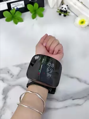 De viaje, en el trabajo o en casa, este manguito de muñeca con pantalla táctil cabe en tu bolsa y siempre te cuida la salud#bloodpressuremonitor #fyp #tiktokshop #TikTokShopBlackFriday #tiktokshopcreatorpicks