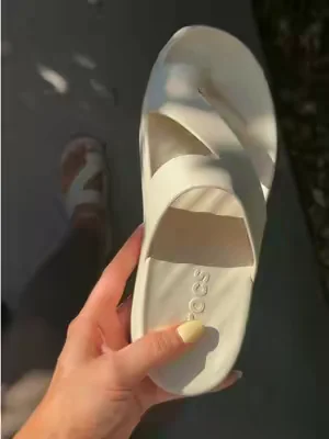 These Crocs Getaway toe loop platform sandals are my new go-to for easy summer days ☀️ They’ve got that lightweight, cushioned Crocs comfort but with a more elevated platform look that actually feels cute with outfits. The toe loop detail keeps them secure, and they’re perfect for all-day wear whether you’re traveling, running errands, heading to the beach, or just living in comfy sandals. If you’re looking for platform sandals, comfortable sandals, travel sandals, beach sandals, slip-on sandals, or women’s sandals you can actually walk in all day, these are such a good find. #crocs #crocsandals #sandalsforwomen #platformsandals #sandals 