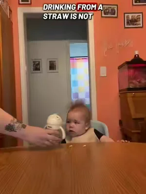 Dr. Isla always has our back in this household🫶🏻 anyways, it may be a lil late but barty bug can drink from a straw now🕺🏻💝 love the way when he drops his cup, there isn’t another huge mess for me too 😂😂😂 #strawcup #sippycup #drisla #firsttimemom #startingsolids 