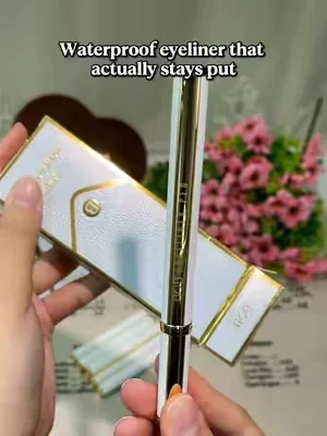 Five-second eye definition before work. 🥰🥰Smudge-Proof Long-Lasting Smooth Thick Tip for Defined Eye Looks, All-Day Wear❤️‍🔥👇🏻👇🏻#tiktokshop #foryoupage #dealsforyoudays #makeup #Eyeliner 