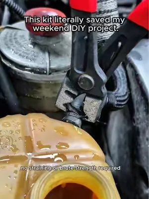 I honestly wish I found this years ago. 🛠️ Saved my fingers and my sanity today #mechanic #carguy #tools #lifehacks #autorepair     