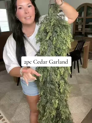 #christmasgarland #garland #christmasdecor #christmasdecorating 