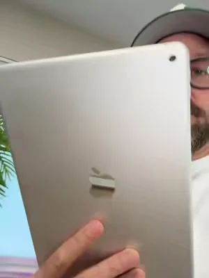 ✨ Refurbished Apple iPad 10.2” (Gen 8) Reliable, fast, and perfect for everyday use. Great for streaming, school, work, browsing, FaceTime, and your favorite apps. Includes charging cable, wall adapter, protective case, and wireless earbuds. Runs the latest iPadOS 26. 📱🔋 #iPad #Apple #Refurbished #TechDeals #TikTokShop