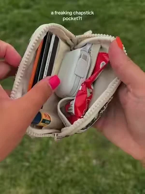 #wallet #irisandrainbow #rfid #wristlet 