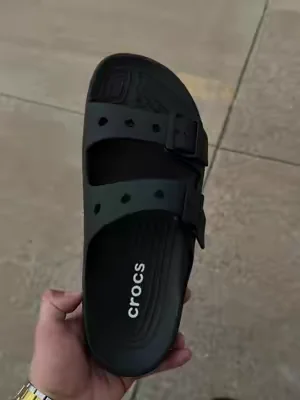 #crocssaturdaysandal #fashion #coolcrocs 