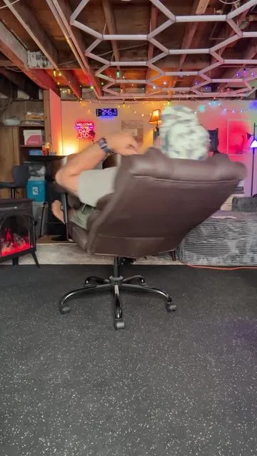 #summervibes #dealsforyoudays #officechair #gamingchair #homeoffice 