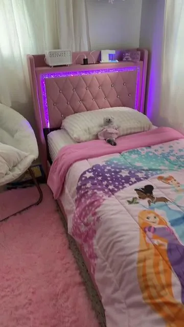 Bed 🛌 Frame  #bedframe #bed #pinkbed 