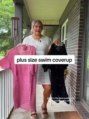 Perfect plus size swim cover-up for your swim dresses, rompers, and tankinis. #swimcoverup #swimsuit #plussizeswimsuit #plussize 