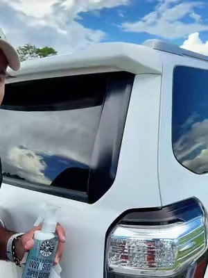 Limpiador multiusos sin color ni olor que elimina suciedad, grasa y residuos sin dejar marcas. Ideal para limpiar el interior del carro, tapicería, plástico, cuero, vinilo, pantallas y superficies del hogar con un acabado limpio y seguro. #LimpiadorMultiusos #LimpiezaDeAutos #ChemicalGuys #dealsforyoudays #tiktokshopcreatorpicks 