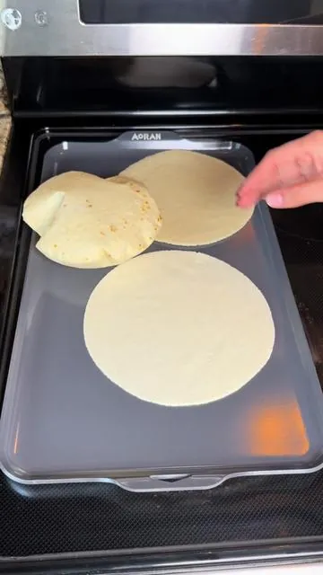 Comal de cerámica antiadherente no se le pega nada me encanta este comal para hacer mis tortillas 🥰#paratiiiiiiiiiiiiiiiiiiiiiiiiiiiiiii #comal #tortillas #tiktokshop #foryourpage 