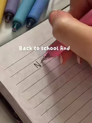 I love the silent clicker because I always find myself fidgeting with pens #gelpens #backtoschool #backtoschoolshopping #pens #tiktokshopfinds 