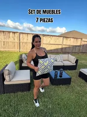 ¿Cuánto tiempo llevas queriendo tener un espacio exterior donde reunirte con familia y amigos? Este set de patio de 7 piezas tiene todo lo que necesitas, sillas, mesa y espacio para todos. Elegante, cómodo y hecho para durar temporada tras temporada. #summerwins #dealsdayforyou #setdepatio #veranoenCasa #exteriordreams 
