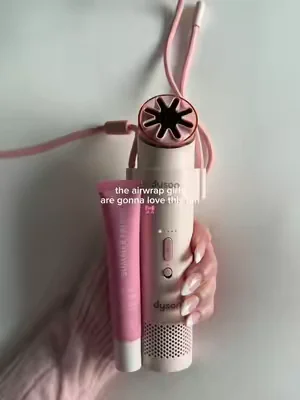 #dyson #portablefan #handheldfan #minifan #dysonairwrap 